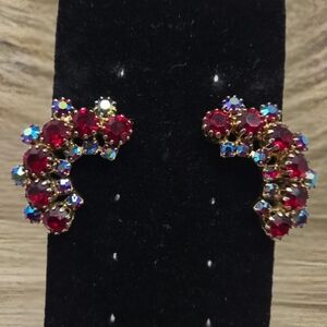 Vintage Aurora Borealis Rhinestones Clip On Vibrant Red & Blue Womens Earrings